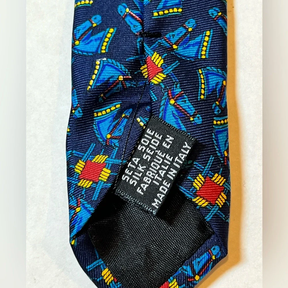 Longchamp Vintage Italian Silk Horse Head Tie in Blue Design - Picture 7 of 7